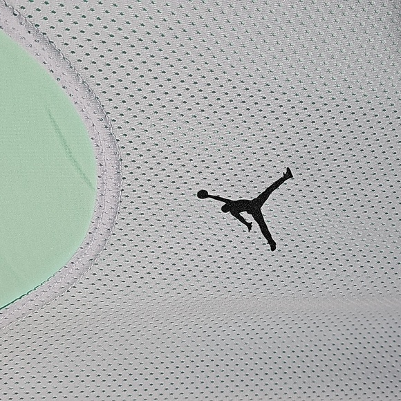 Nike Air Jordan 3 in 1 Statement T-Shirt Tank Combo Size Small NWT - Picture 4 of 9